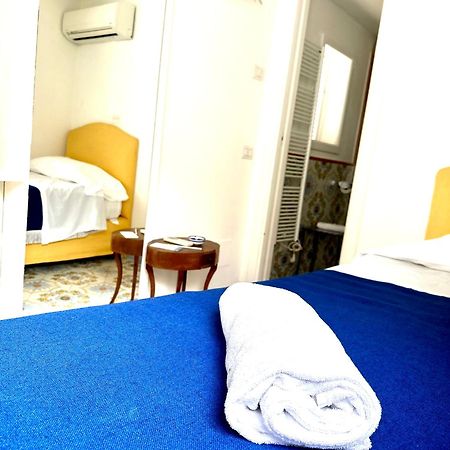 I Tre Soli Apartments By Caprirooms מראה חיצוני תמונה