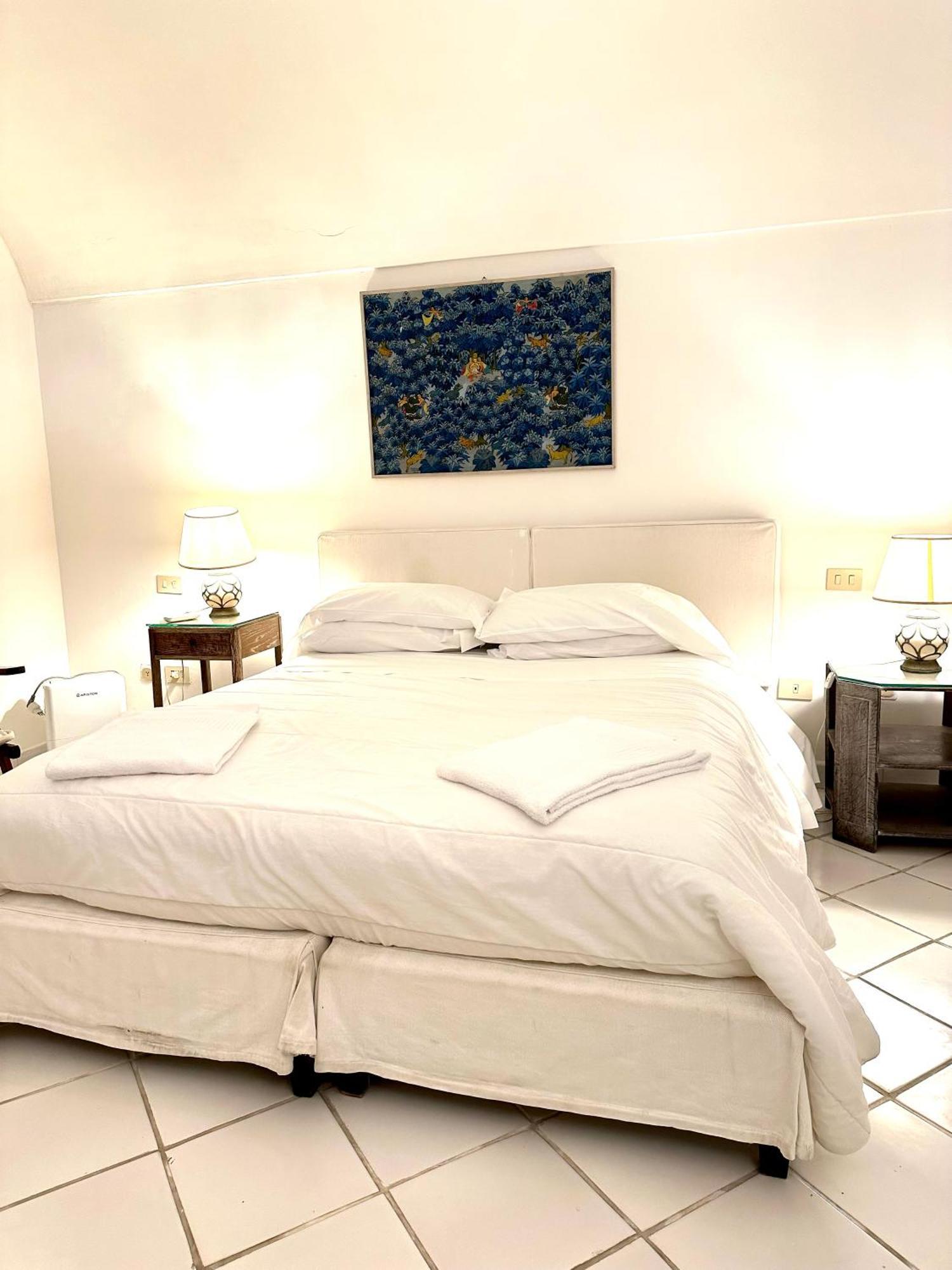 I Tre Soli Apartments By Caprirooms מראה חיצוני תמונה