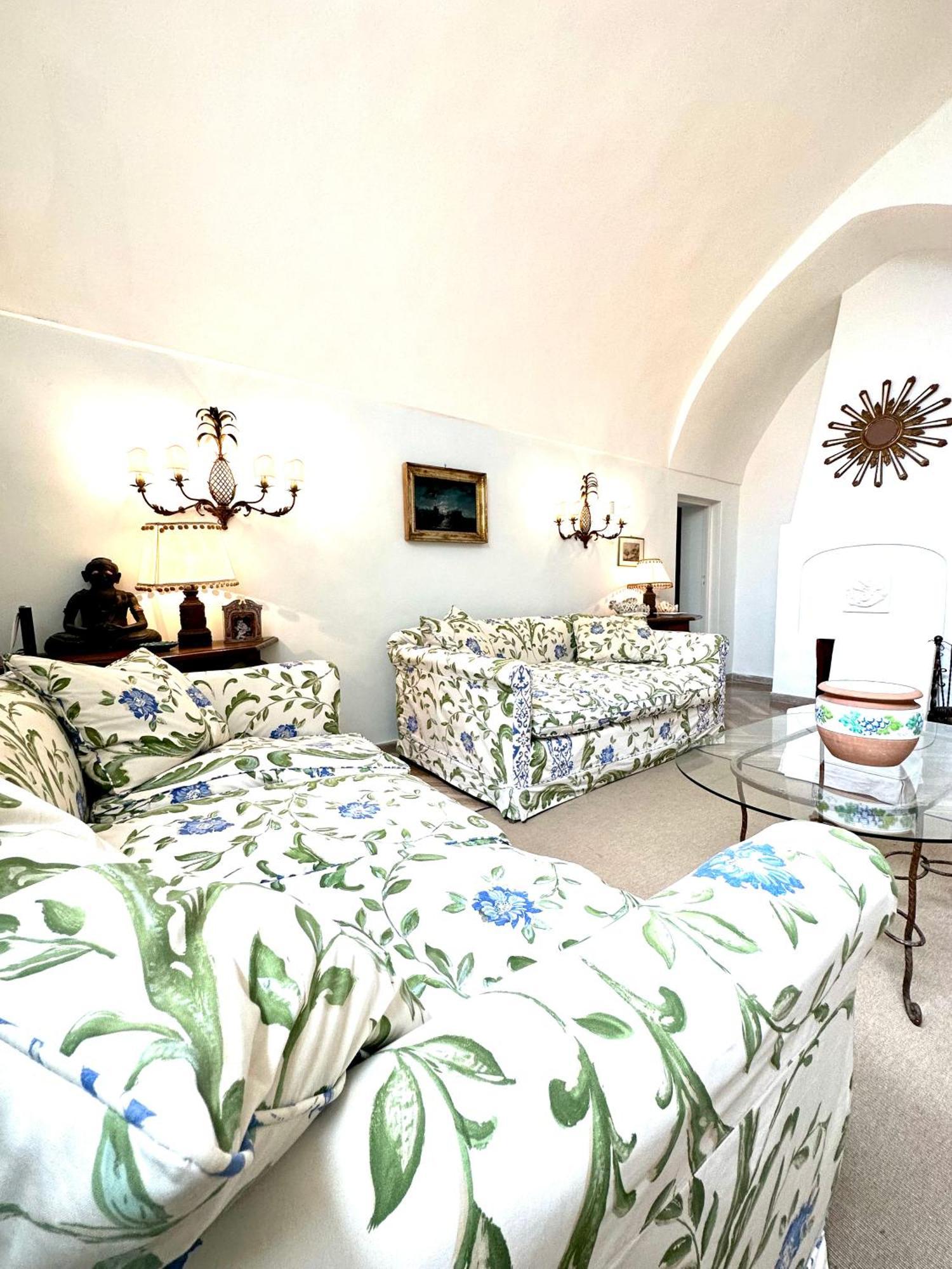I Tre Soli Apartments By Caprirooms מראה חיצוני תמונה
