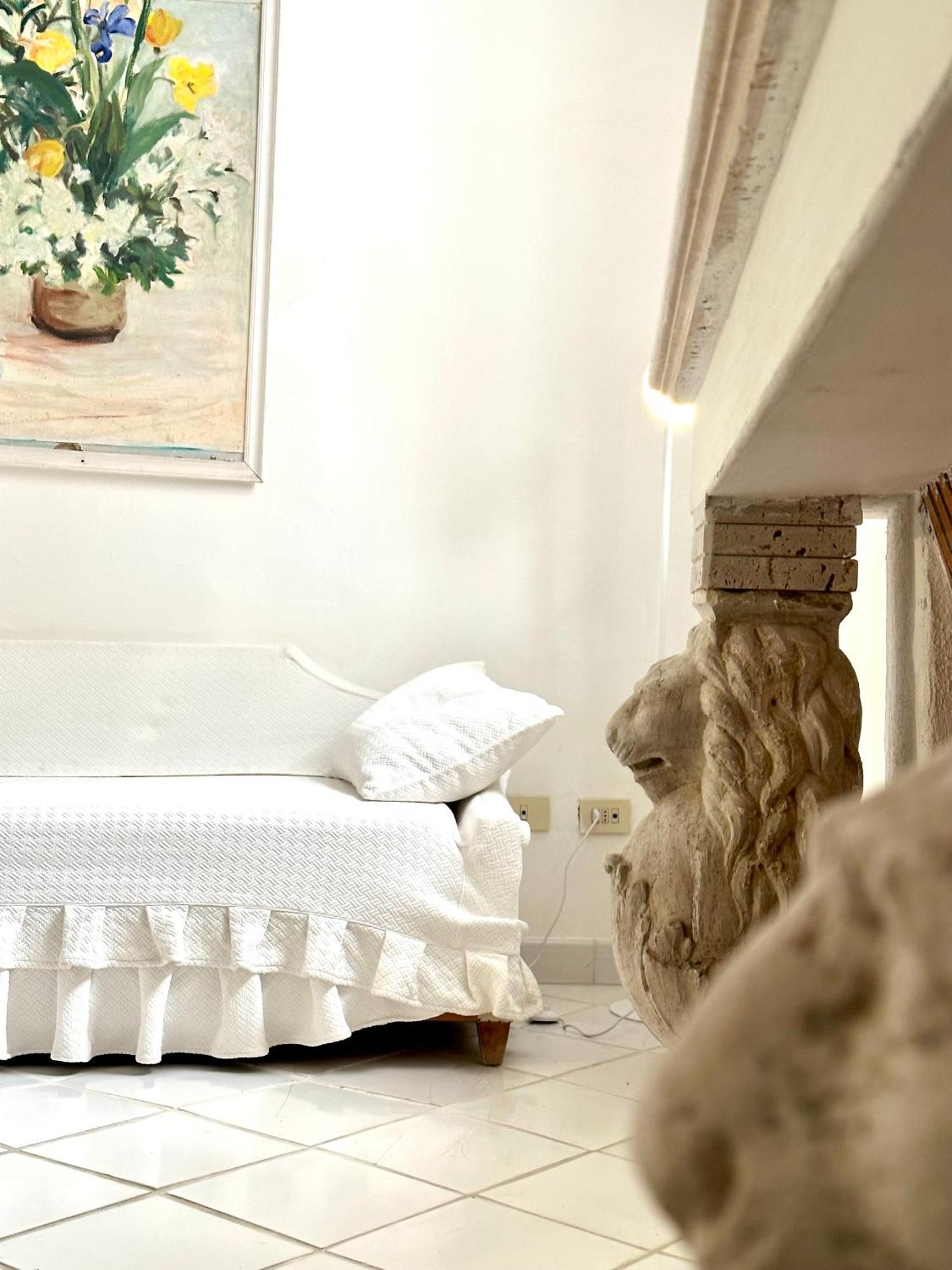 I Tre Soli Apartments By Caprirooms מראה חיצוני תמונה